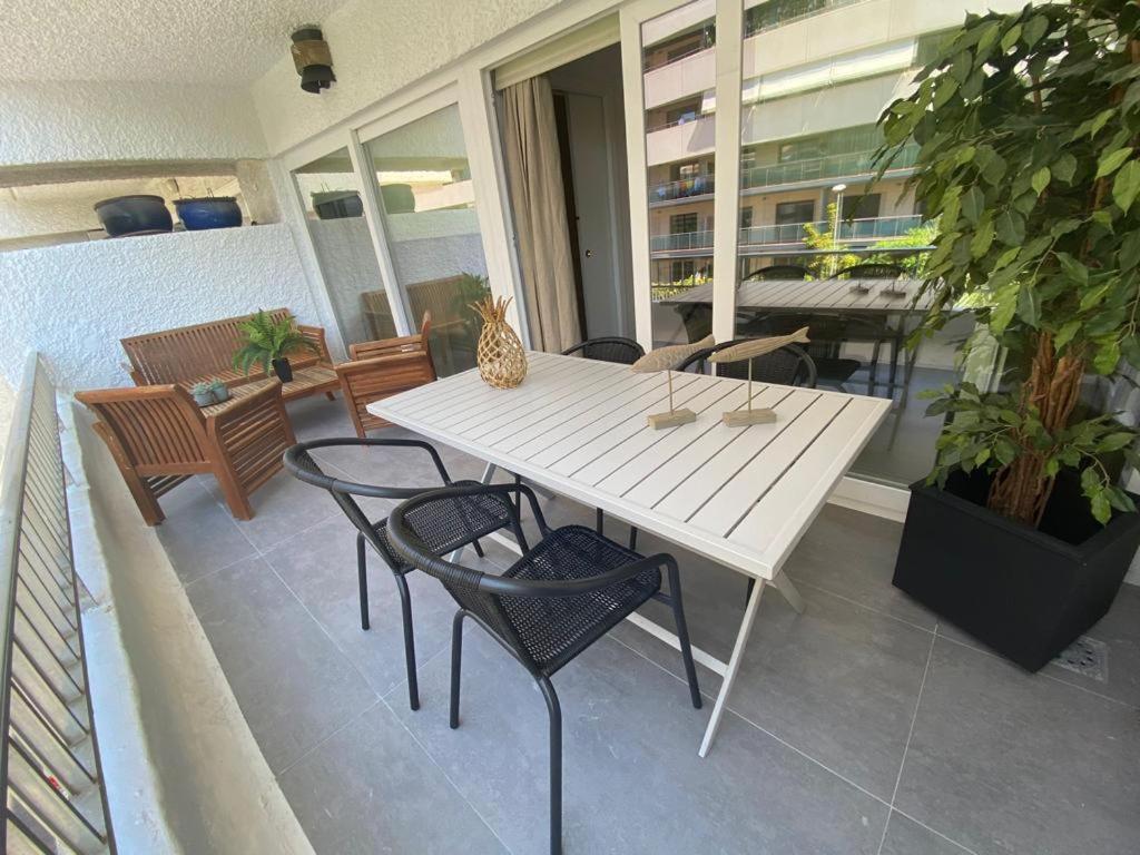 Roy Boston By Florentia Homes Apartemen
