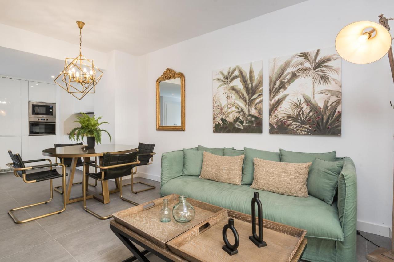 Roy Boston By Florentia Homes Apartemen