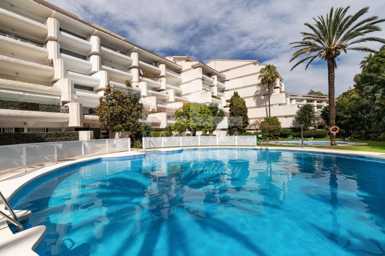 Roy Boston By Florentia Homes Apartemen